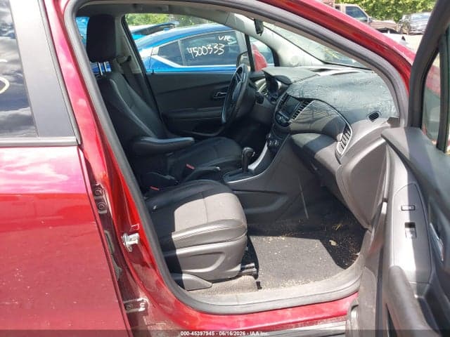 2021 CHEVROLET TRAX AWD LT 5
