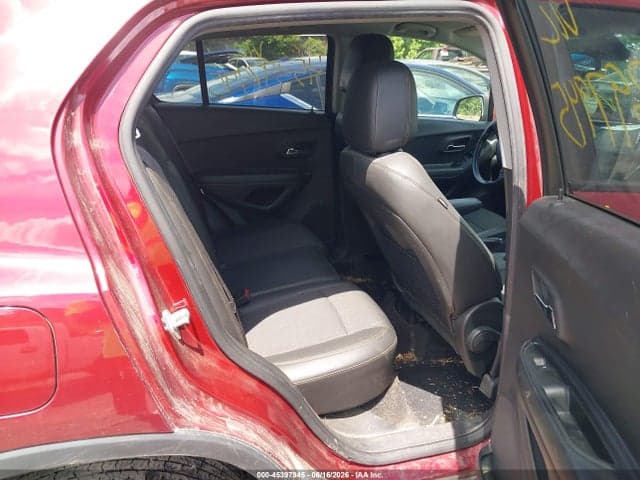2021 CHEVROLET TRAX AWD LT 8