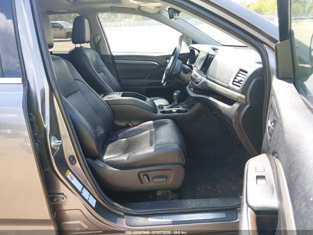 2017 TOYOTA HIGHLANDER LIMITED 5