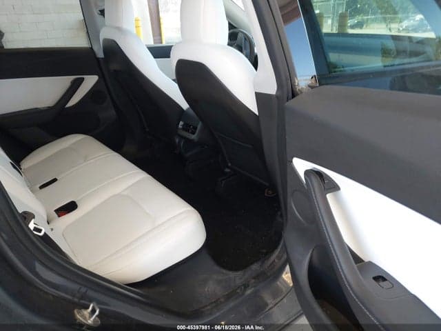 2020 TESLA MODEL Y LONG RANGE DUAL MOTOR ALL-WHEEL DRIVE 8