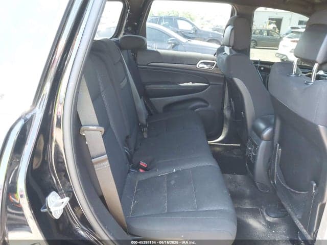 2020 JEEP GRAND CHEROKEE LAREDO E 4X4 8