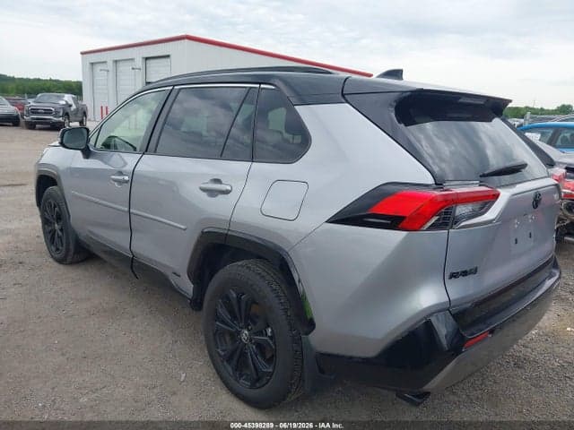 2025 TOYOTA RAV4 HYBRID XSE 3