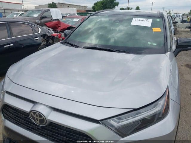 2025 TOYOTA RAV4 HYBRID XSE 6