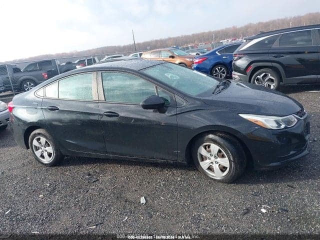 2018 CHEVROLET CRUZE LS AUTO 12