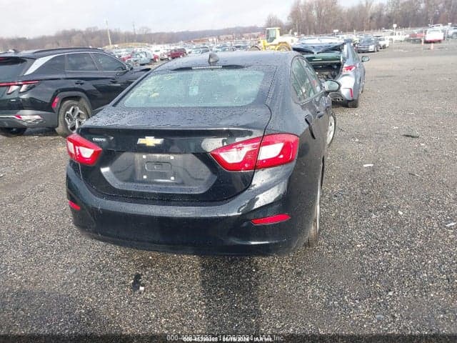 2018 CHEVROLET CRUZE LS AUTO 15