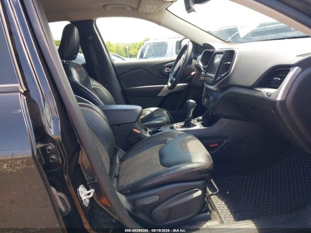 2017 JEEP CHEROKEE TRAILHAWK 4X4 5