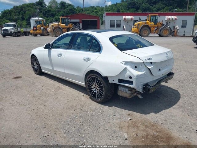 2025 MERCEDES-BENZ C 300 3