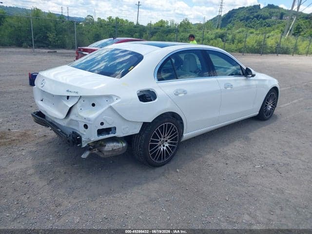 2025 MERCEDES-BENZ C 300 4