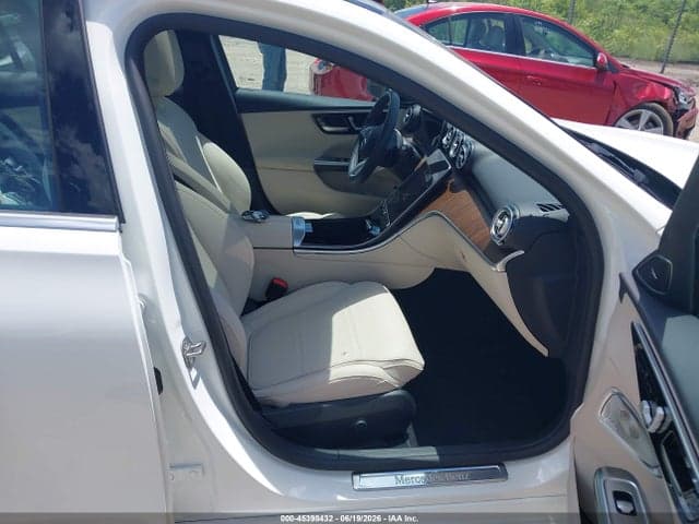 2025 MERCEDES-BENZ C 300 5