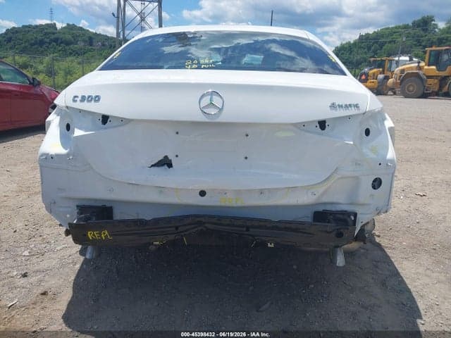 2025 MERCEDES-BENZ C 300 6