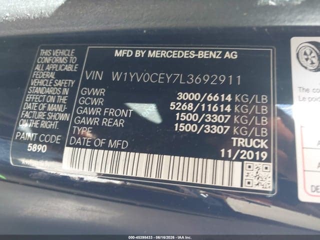 2020 MERCEDES-BENZ METRIS 9