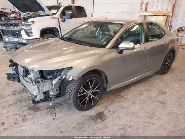 2021 TOYOTA CAMRY SE 2