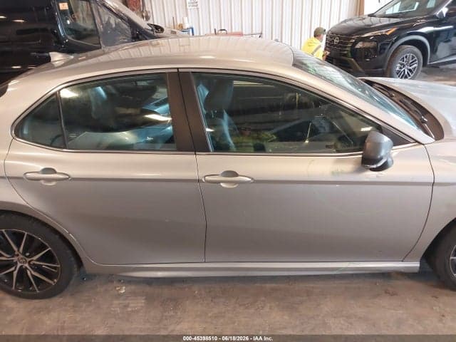 2021 TOYOTA CAMRY SE 13