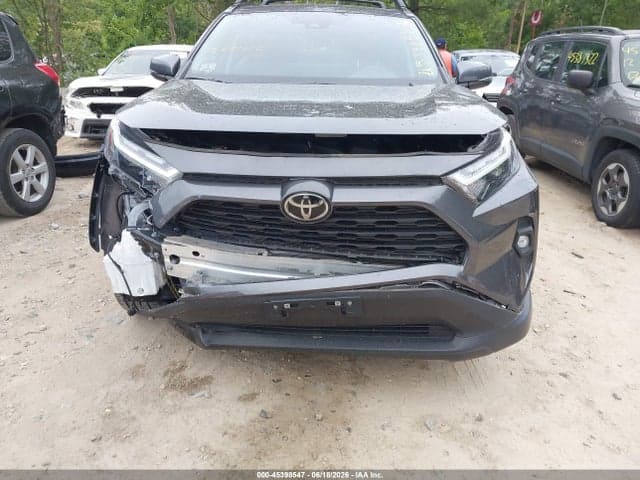 2024 TOYOTA RAV4 XLE PREMIUM 6
