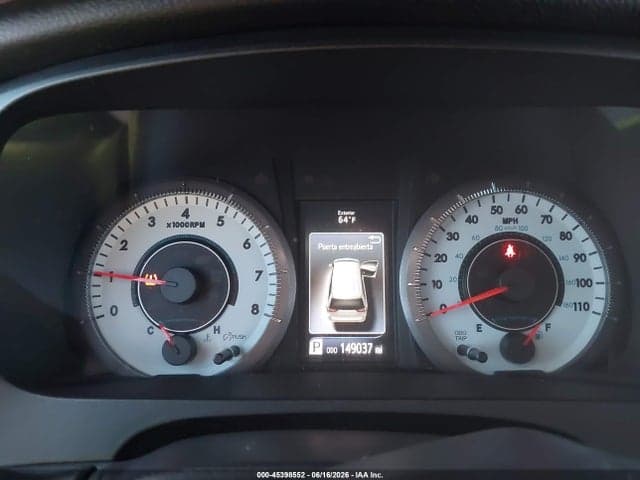 2017 TOYOTA SIENNA SE 8 PASSENGER 7