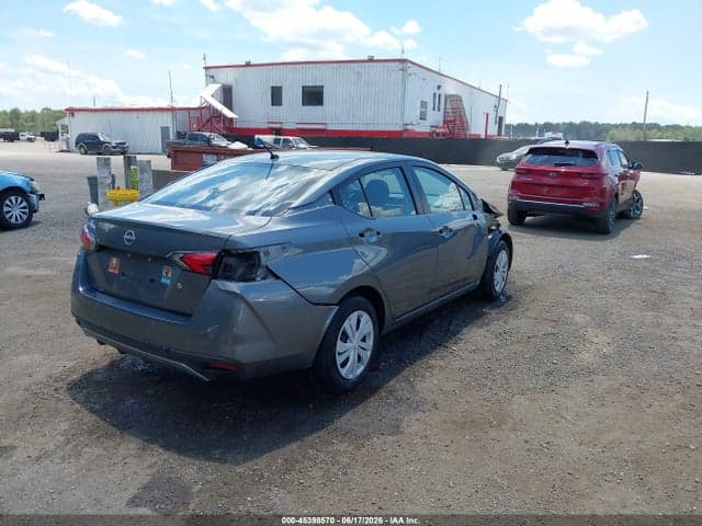 2025 NISSAN VERSA 1.6 S 4