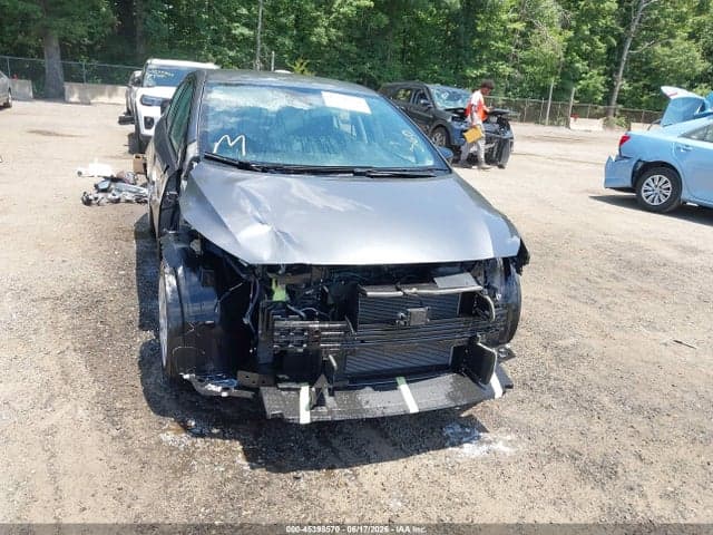 2025 NISSAN VERSA 1.6 S 6