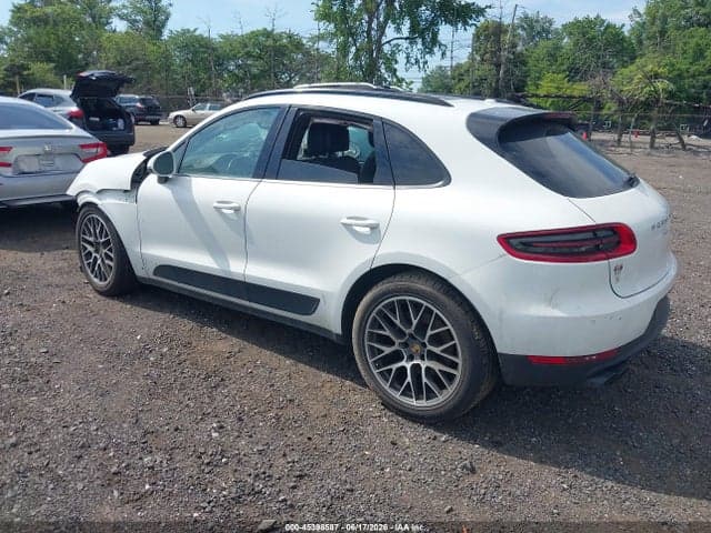 2018 PORSCHE MACAN SPORT 3