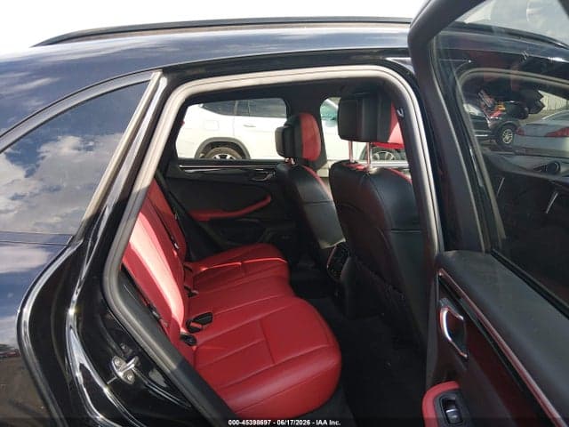 2019 PORSCHE MACAN 8