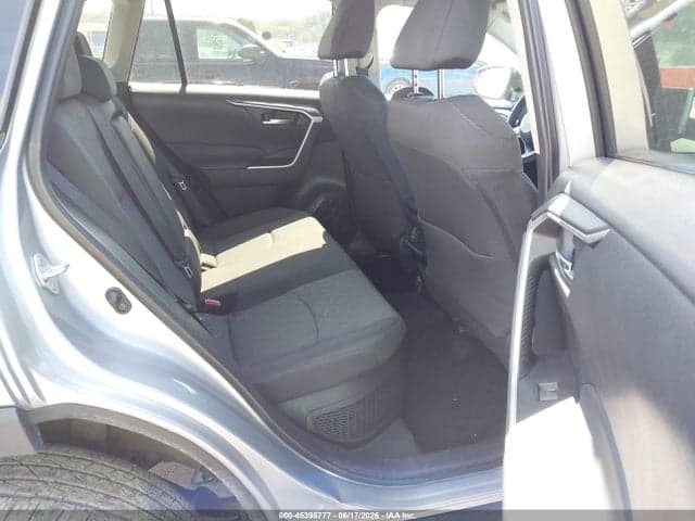 2024 TOYOTA RAV4 HYBRID XLE 8