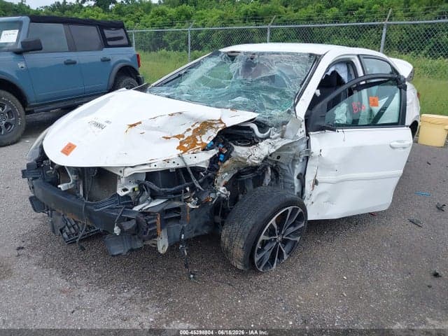 2018 TOYOTA COROLLA SE 2