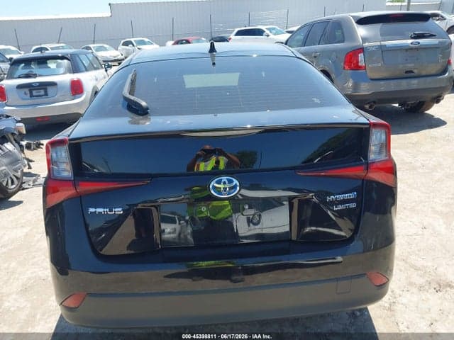2019 TOYOTA PRIUS LIMITED 15