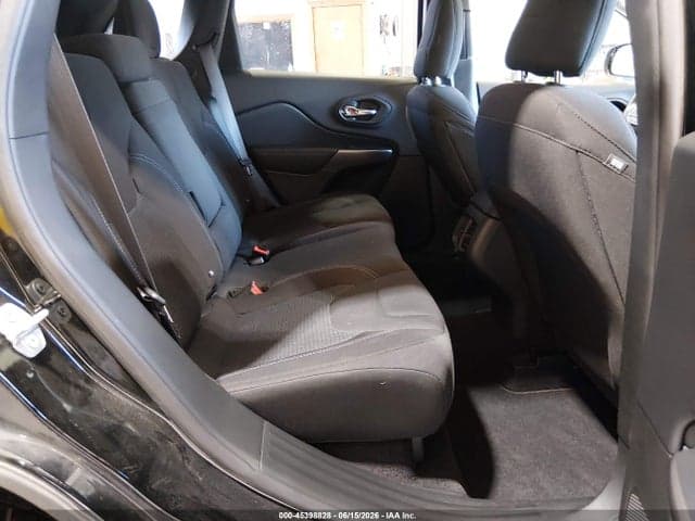 2019 JEEP CHEROKEE LATITUDE 4X4 8