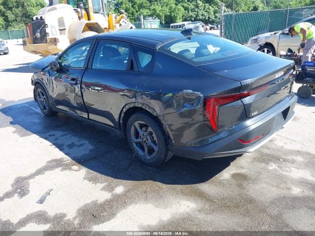 2025 KIA K4 LXS 3