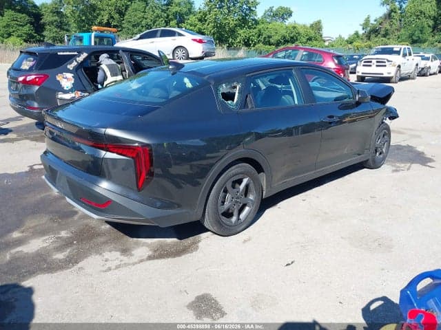2025 KIA K4 LXS 4