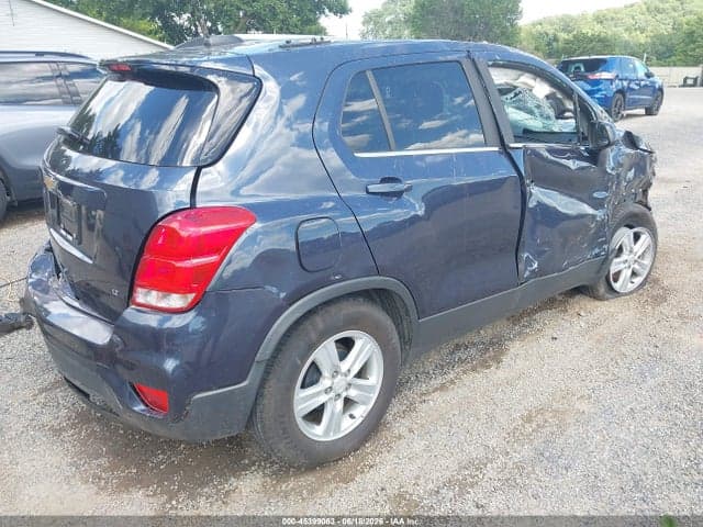 2018 CHEVROLET TRAX LT 4