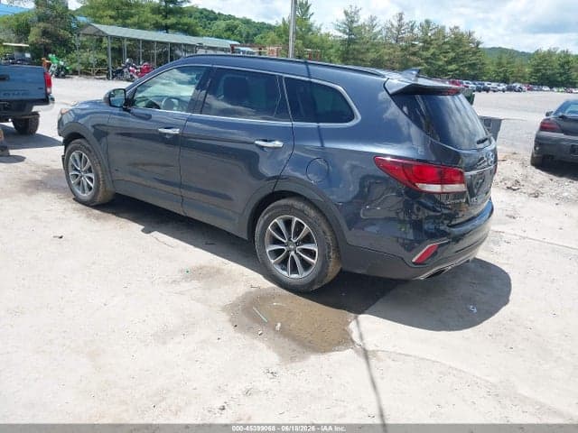 2017 HYUNDAI SANTA FE SE 3