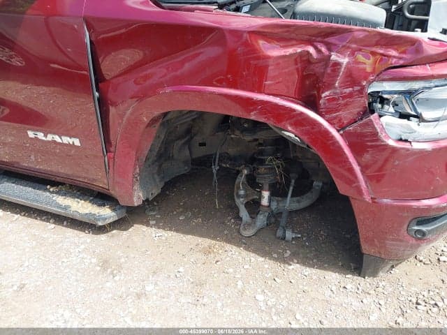2019 RAM 1500 LARAMIE 4X4 5'7 BOX 6