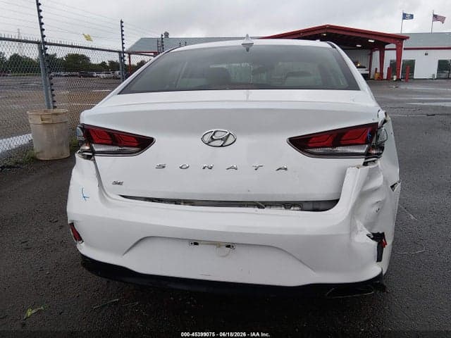 2018 HYUNDAI SONATA SE 16