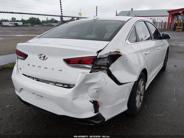2018 HYUNDAI SONATA SE 4