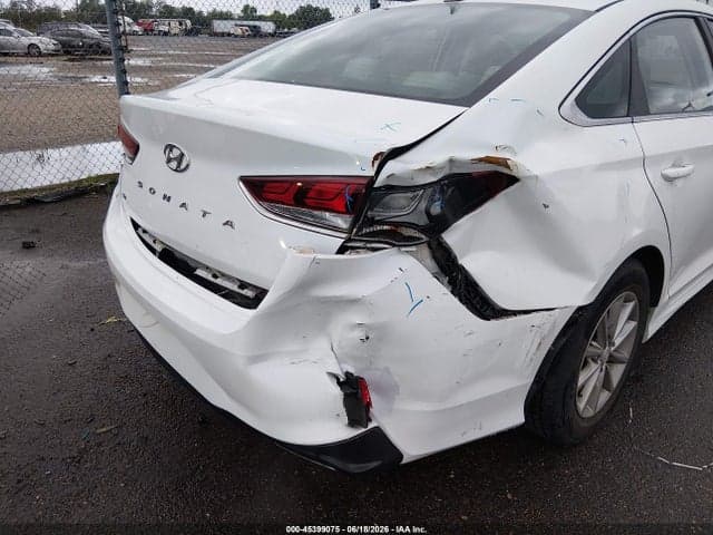 2018 HYUNDAI SONATA SE 6
