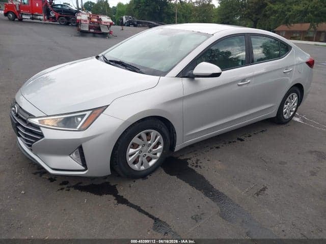 2019 HYUNDAI ELANTRA SE 2