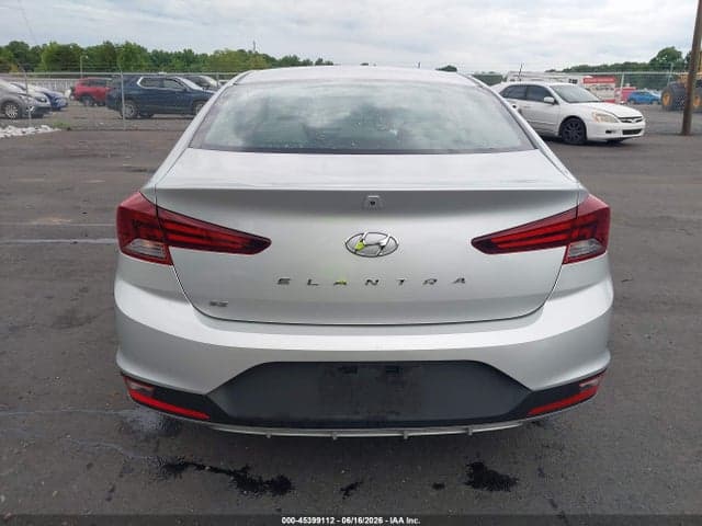 2019 HYUNDAI ELANTRA SE 21