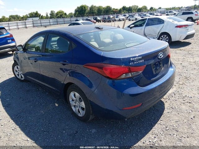 2016 HYUNDAI ELANTRA SE 3