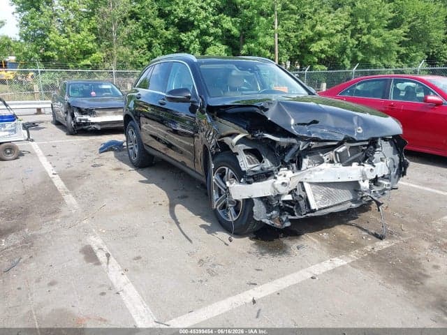 2019 MERCEDES-BENZ GLC 300 1