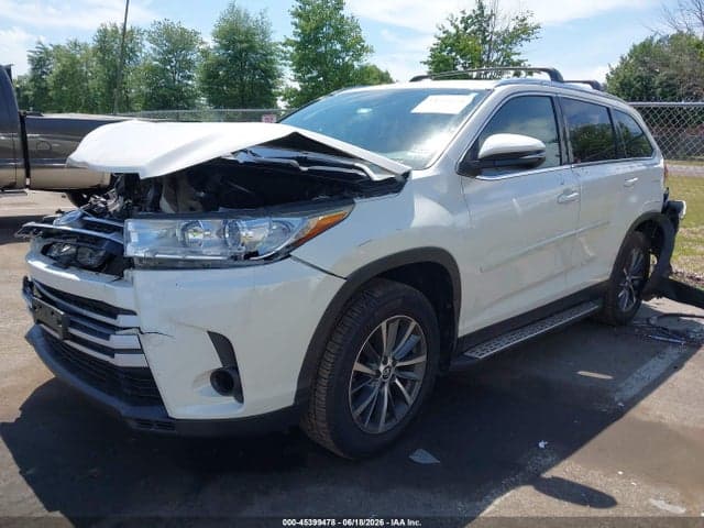 2019 TOYOTA HIGHLANDER XLE 2