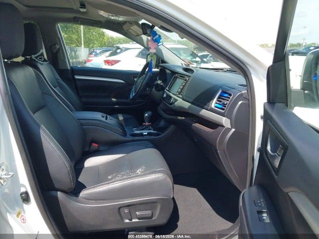 2019 TOYOTA HIGHLANDER XLE 5