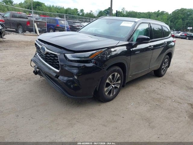 2021 TOYOTA HIGHLANDER HYBRID XLE 2
