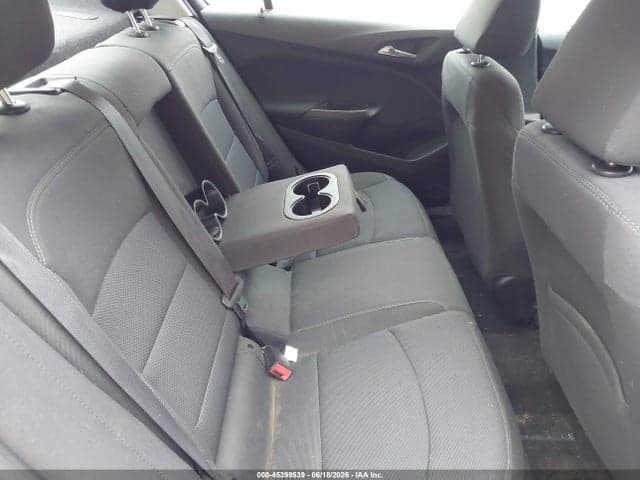 2017 CHEVROLET CRUZE LT AUTO 8