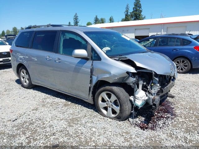 2017 TOYOTA SIENNA LE 8 PASSENGER - 1