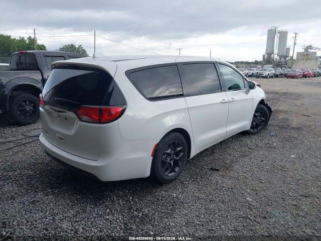 2019 CHRYSLER PACIFICA TOURING PLUS 4