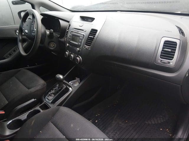 2017 KIA FORTE LX 5