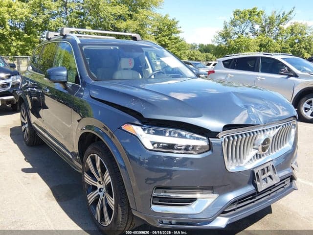 2022 VOLVO XC90 T6