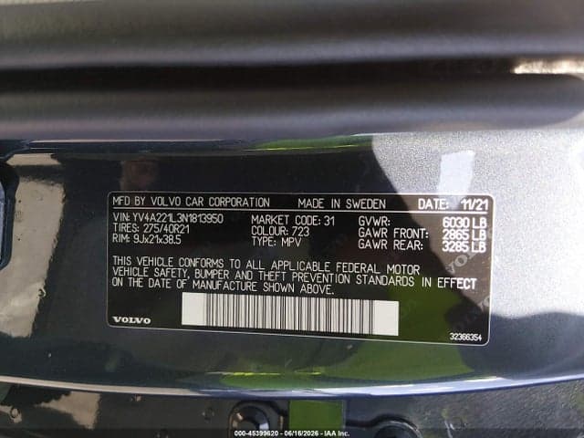 2022 VOLVO XC90 T6 9