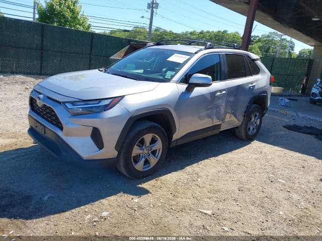 2025 TOYOTA RAV4 HYBRID XLE 2