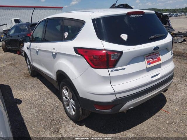 2019 FORD ESCAPE SE 3